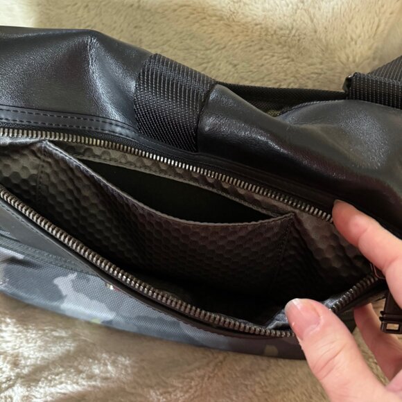 TUMI Expandable Camo  Alpha Bravo Beale Canvas Leather  - Green & Black camo - Picture 5 of 11